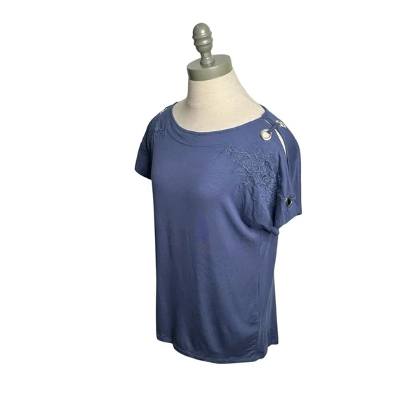 Cable & Gauge Blue Women's Short Sleeve Boat Neck Geometric Embroidered Top S - Picture 3 of 9